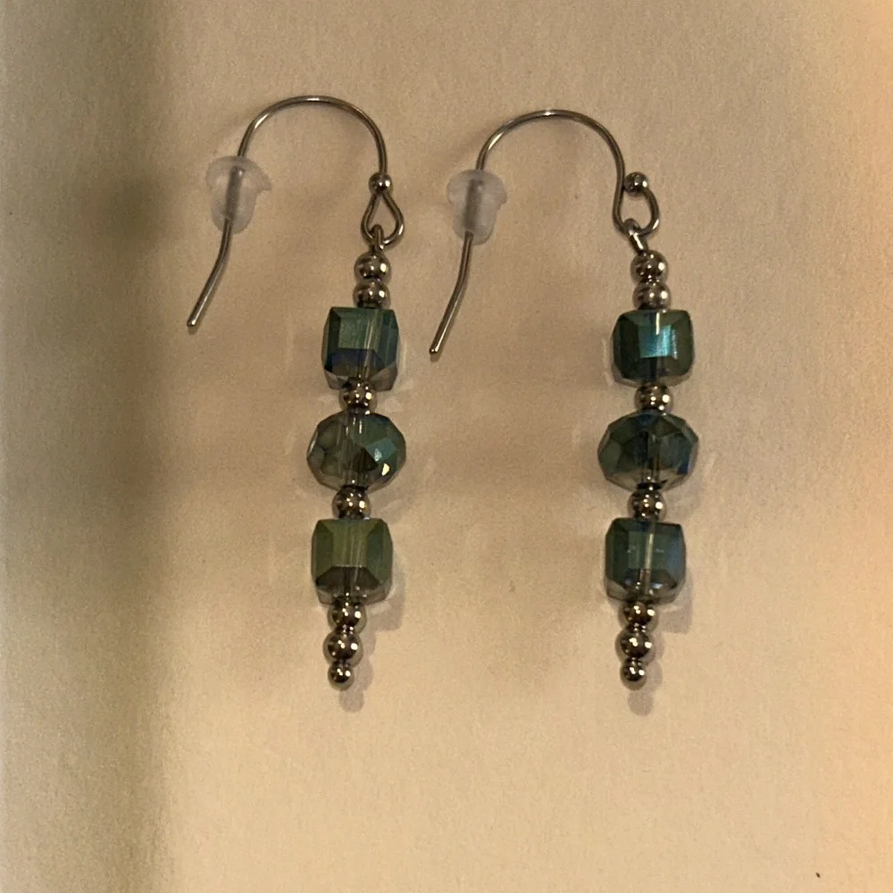 Handmade 💚Aqua Green Faceted Rondelle Earrings - Picture 4 of 6
